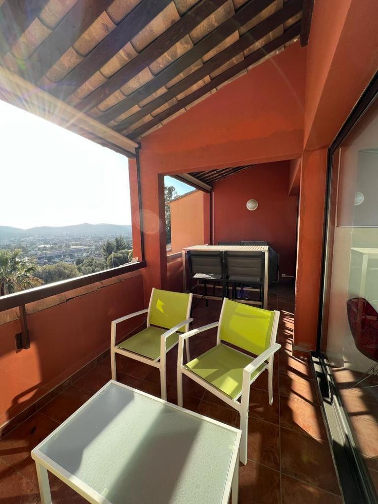 Appartement Vue Sur Mer, Piscine, Garage Prive Bormes-les-Mimosas Esterno foto