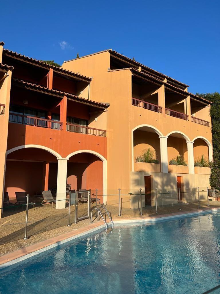 Appartement Vue Sur Mer, Piscine, Garage Prive Bormes-les-Mimosas Esterno foto